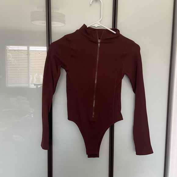 PRETTYLITTLETHING brown zipper bodysuit - Picture 1 of 3